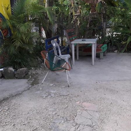 Hostal Y Camping Las G Bacalar Exterior photo